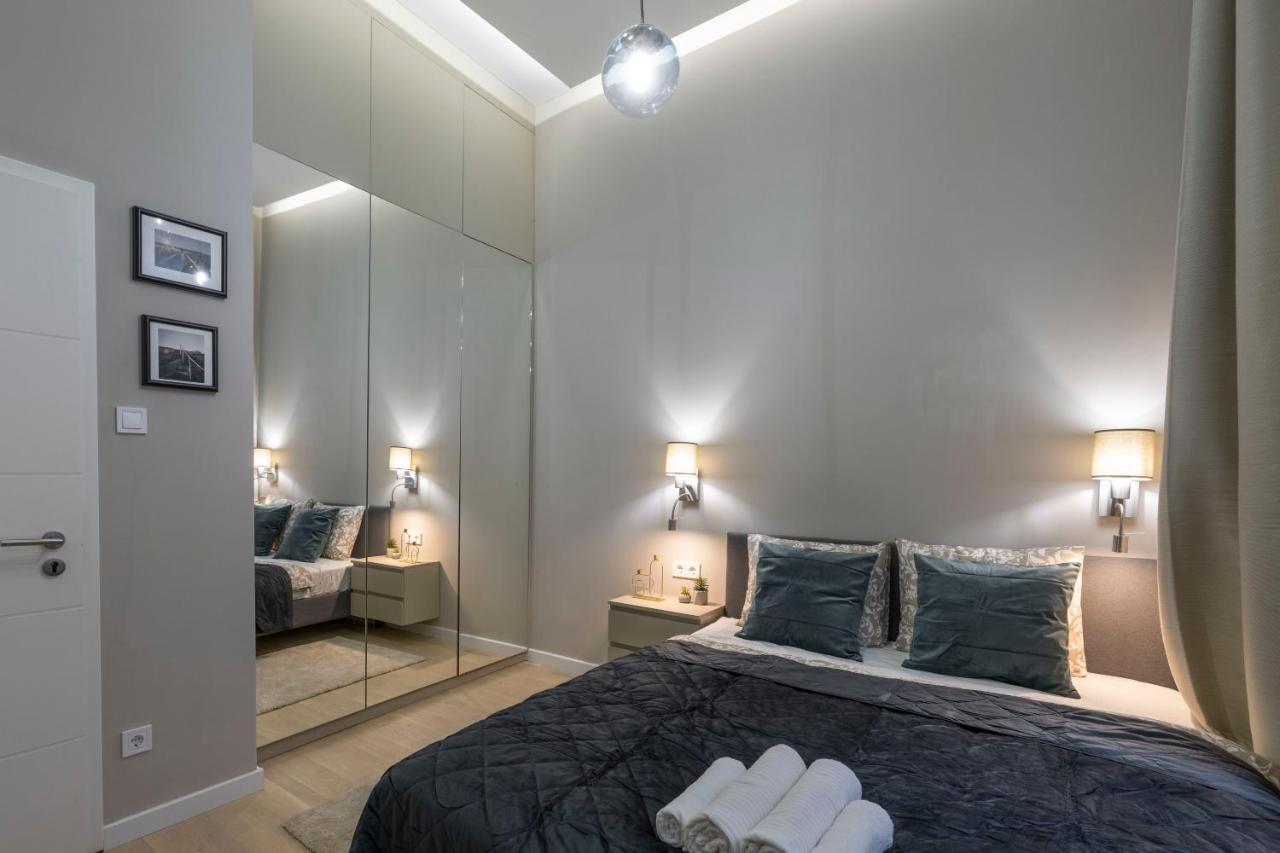 Luxurious & Spacious Central Residence With Balcony Budapest Bagian luar foto