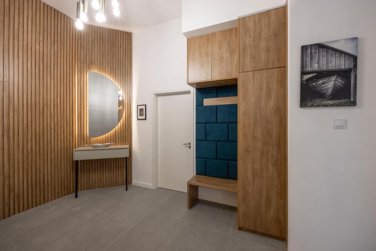 Luxurious & Spacious Central Residence With Balcony Budapest Bagian luar foto